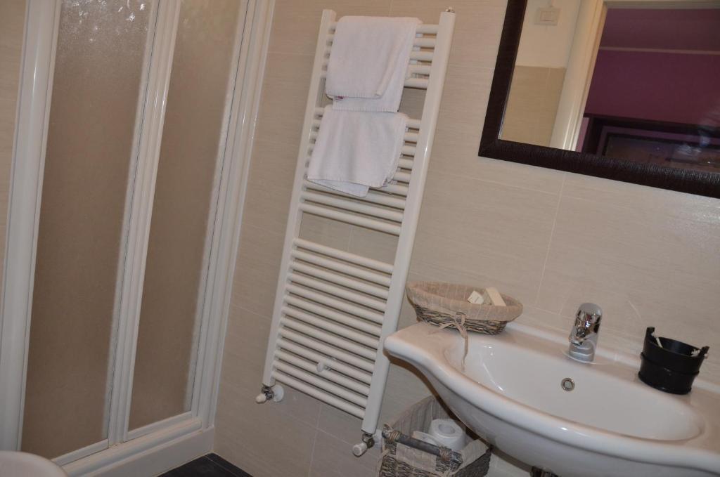 ホテル B＆B バルダッサーレ ミラノ 部屋 写真